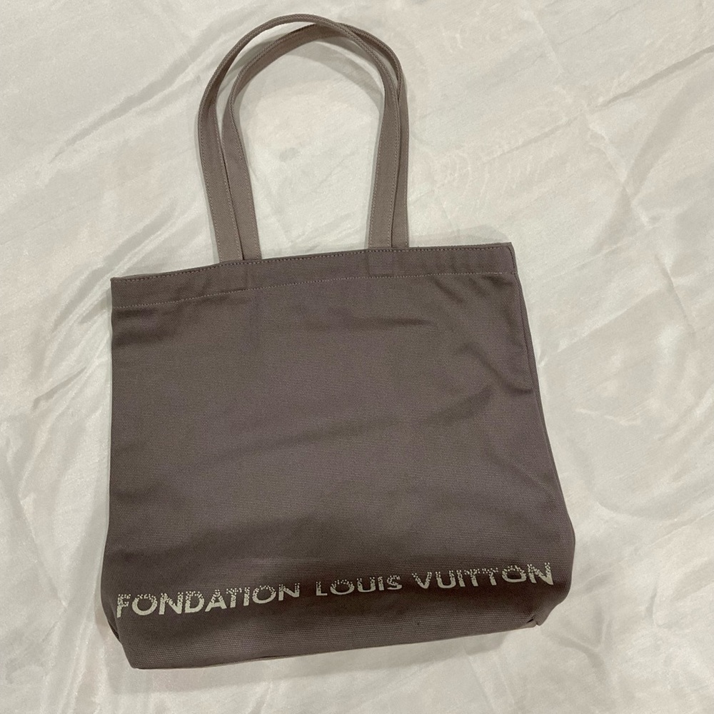Authentic Louis Vuitton Fondation Exclusive Shoulder Tote Bag Canvas Gray